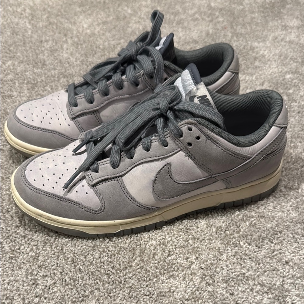 Women’s Gray Nike Sneakers